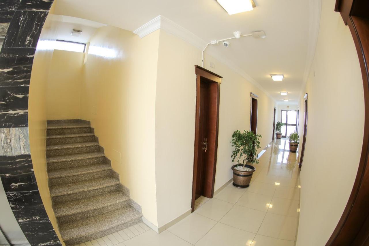 Hotel Tirago Addis Abeba Exterior foto